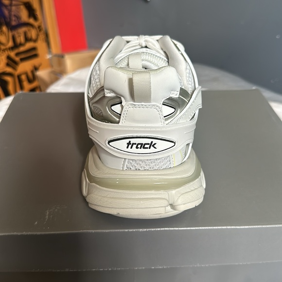Balenciaga tracks, white - Picture 7 of 8